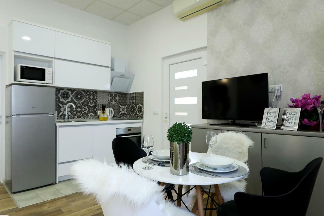 Studio Apartman Summer Flower Zadar Luaran gambar